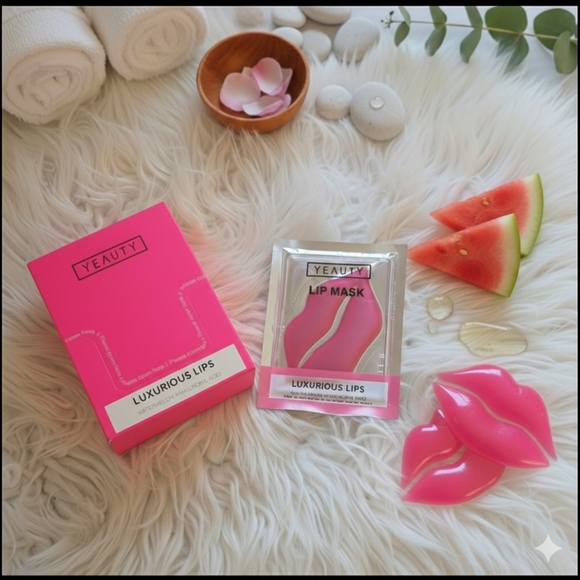 Yeauty Other - Watermelon Hyalauronic Lip Masks 25 Count Individually Sealed NIB